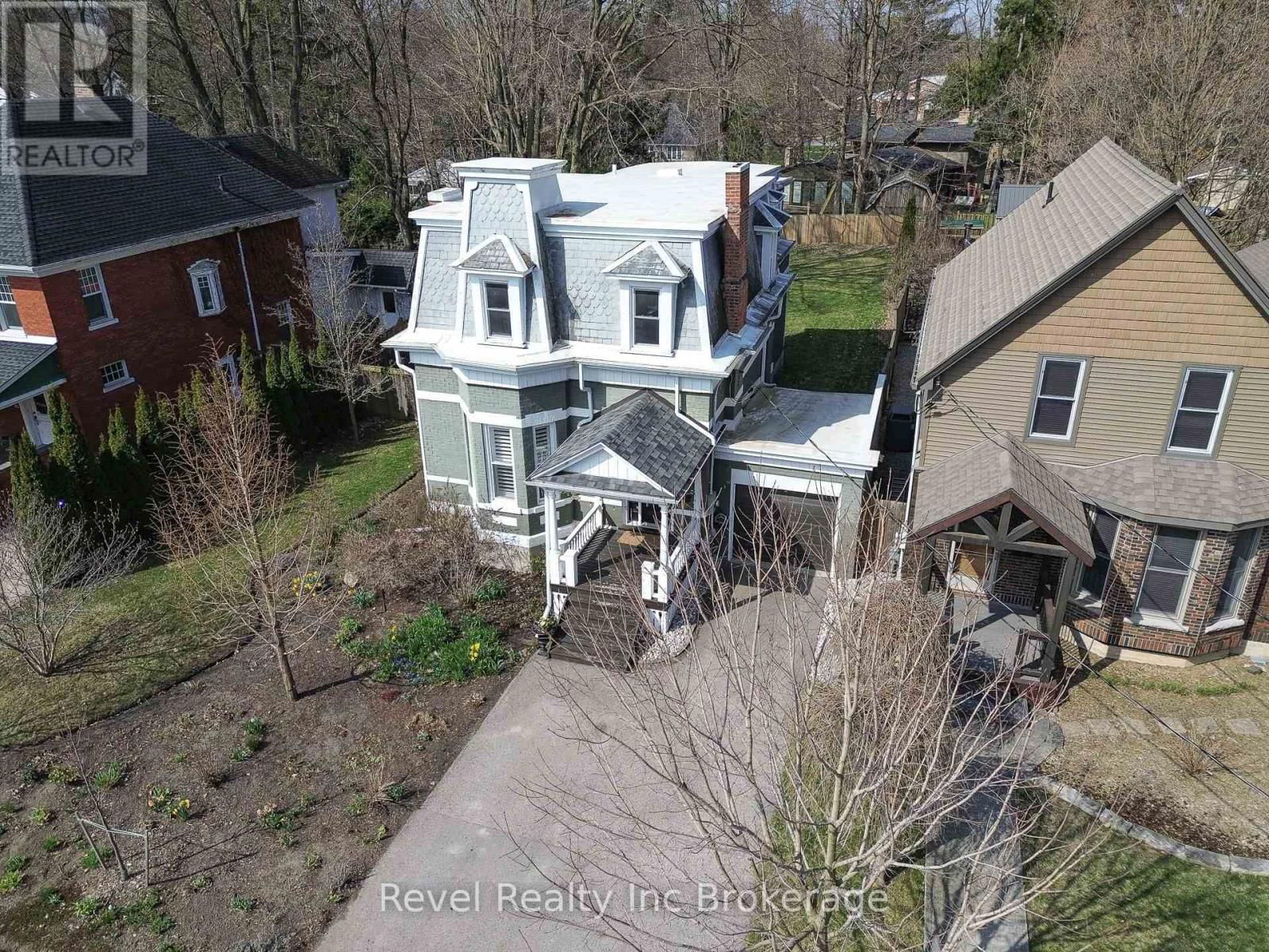 247 LIGHT STREET Image 5