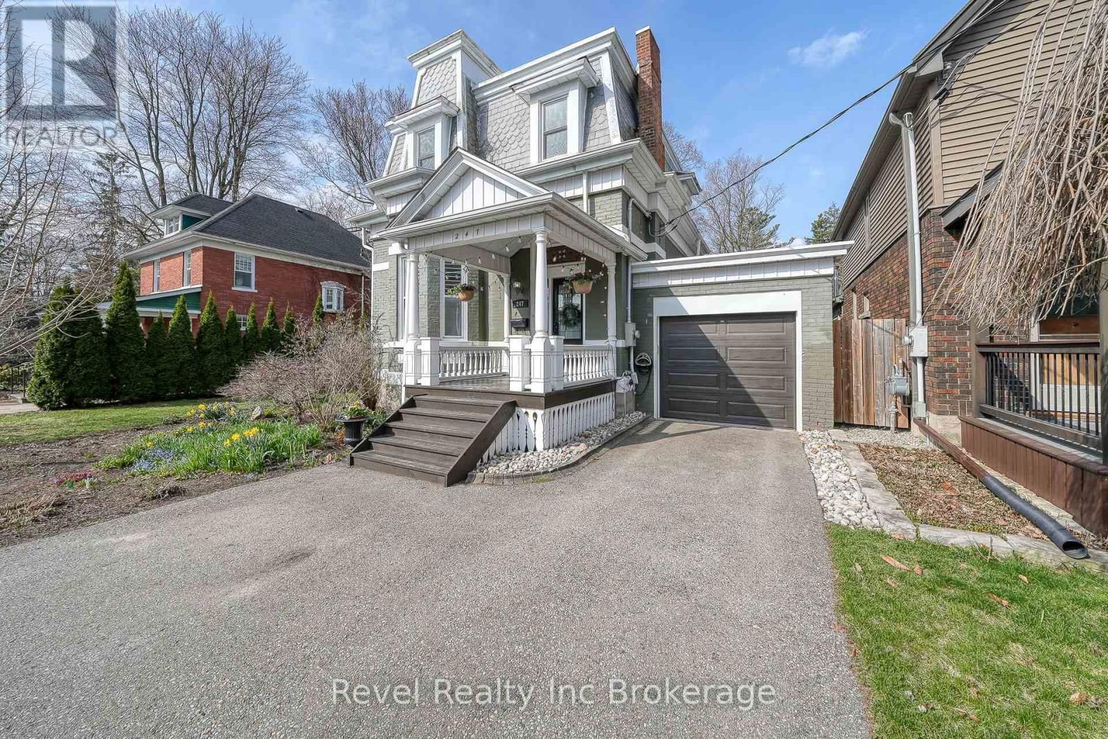 247 LIGHT STREET Image 6