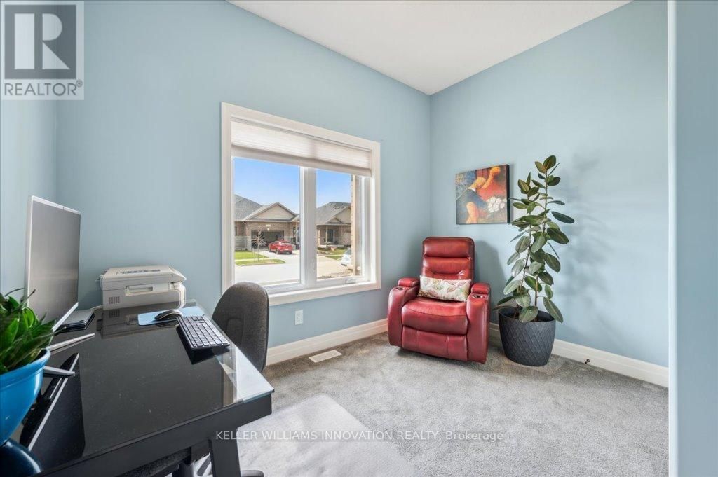 28 BUR OAK DRIVE Image 12