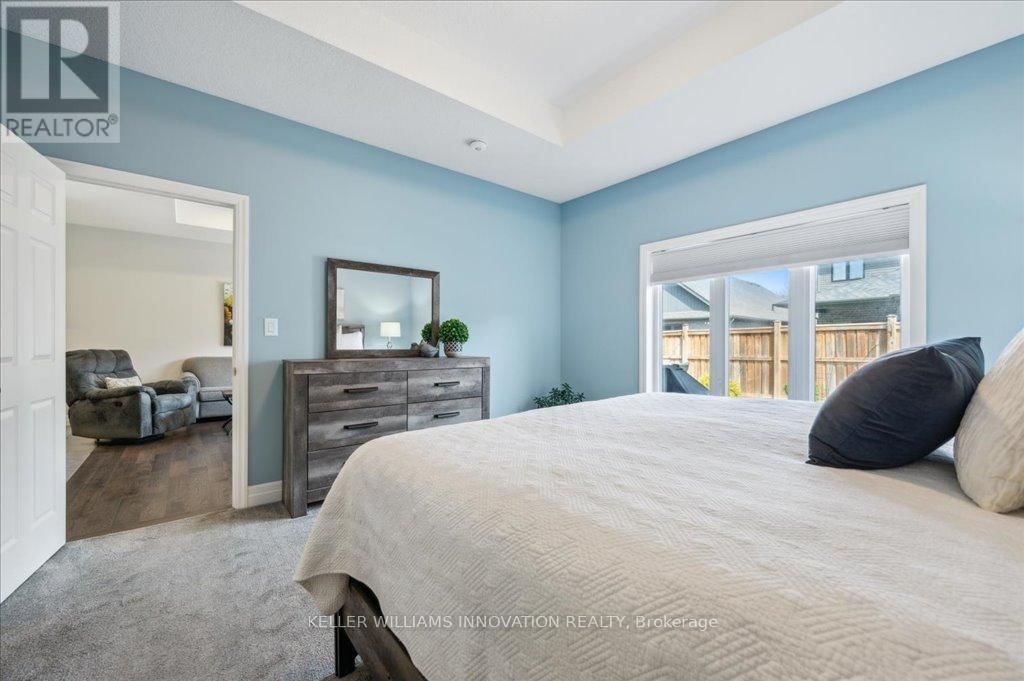 28 BUR OAK DRIVE Image 16