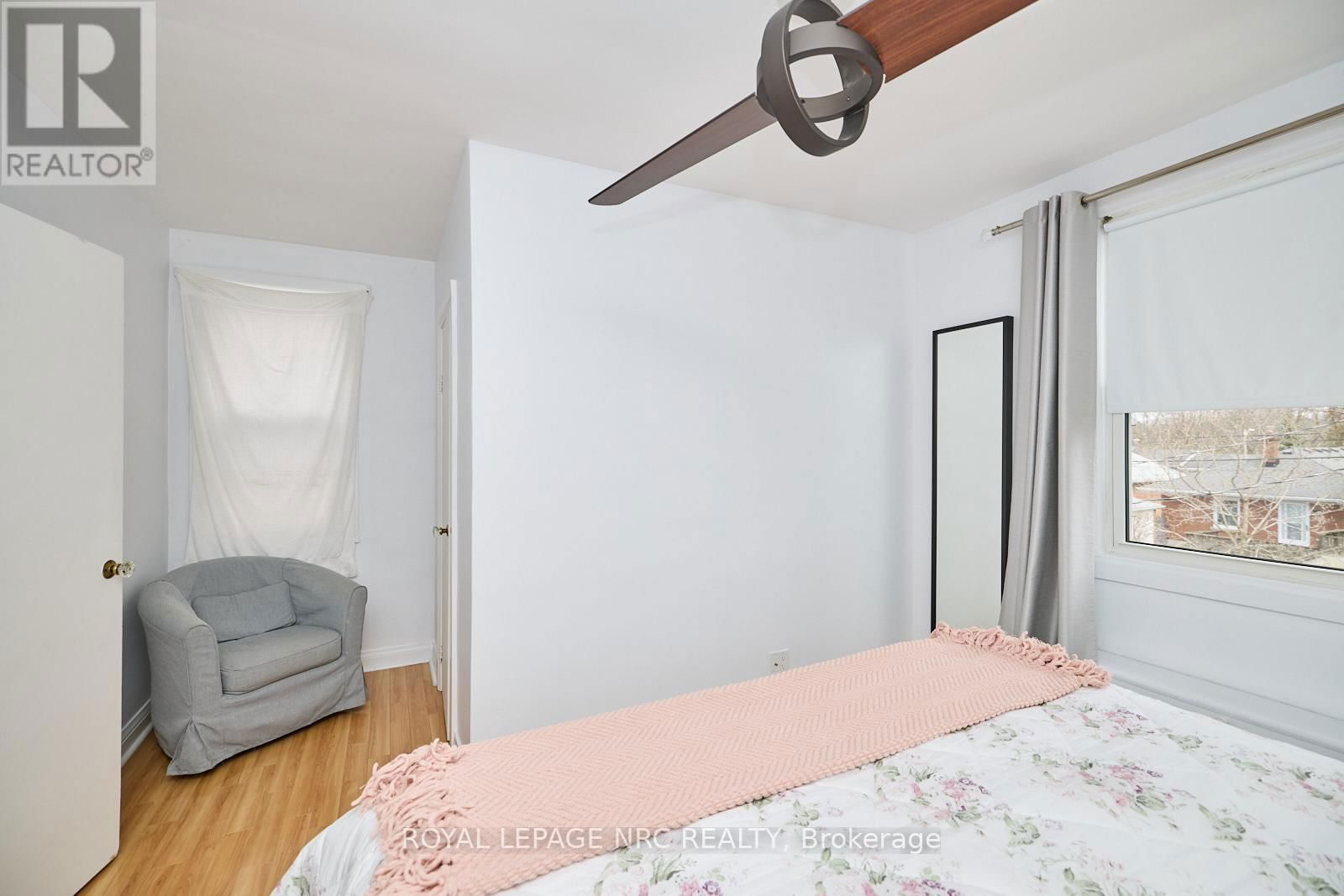 157 SOUTH DRIVE SOUTH Image 35