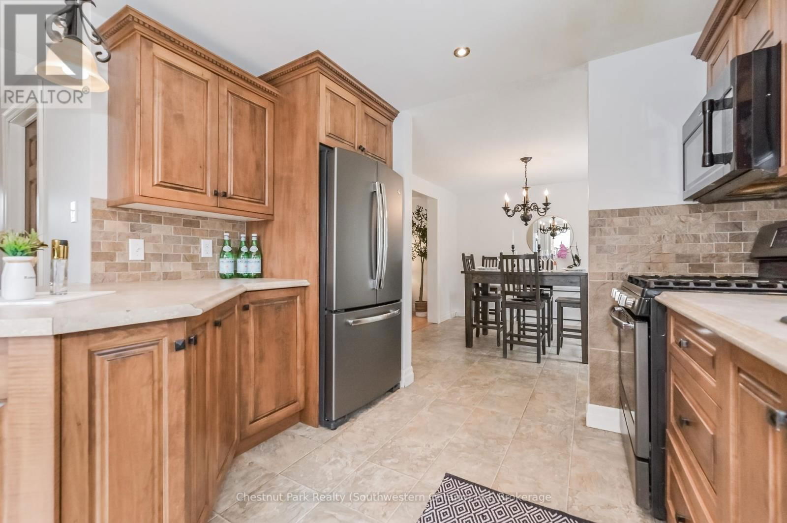 139 MILLER CRESCENT Image 12