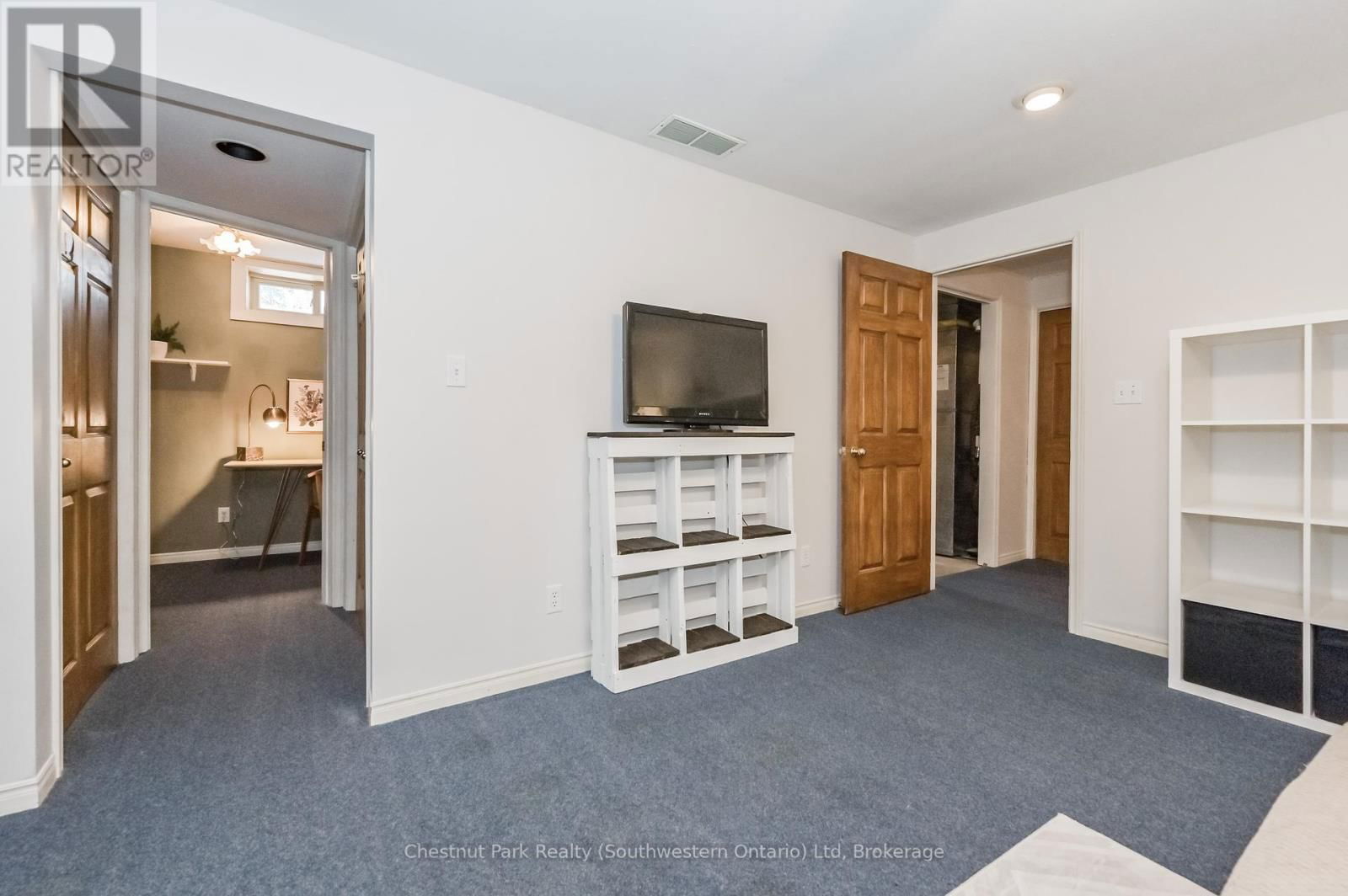 139 MILLER CRESCENT Image 30