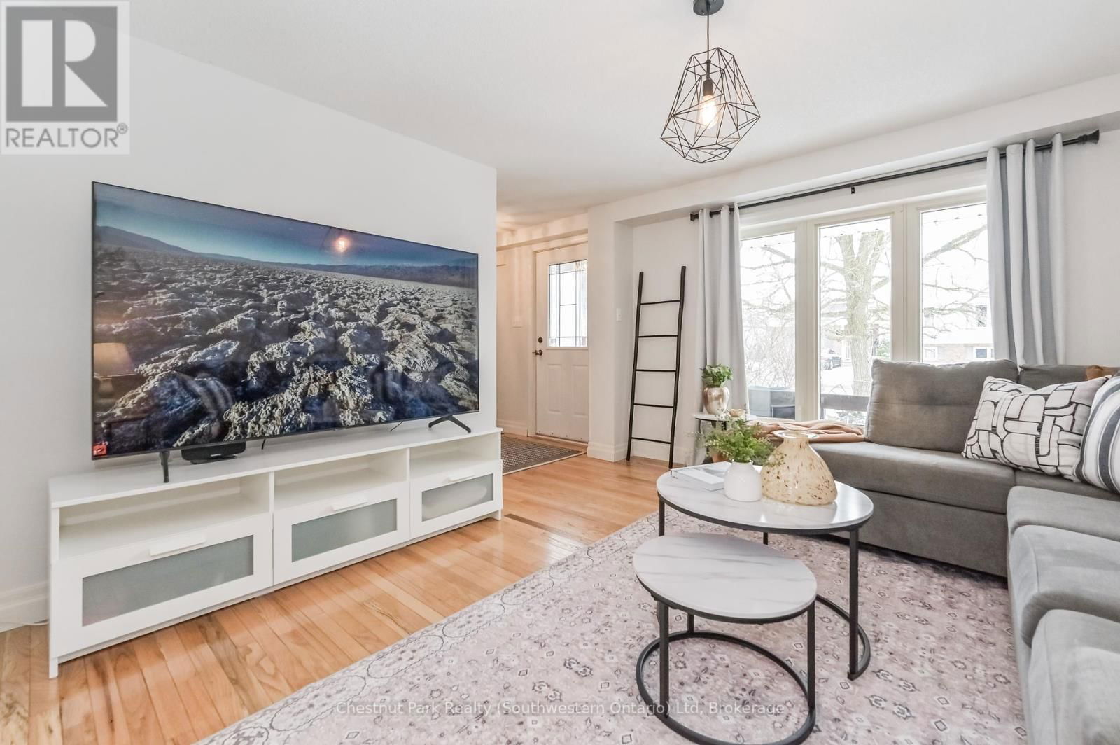 139 MILLER CRESCENT Image 9