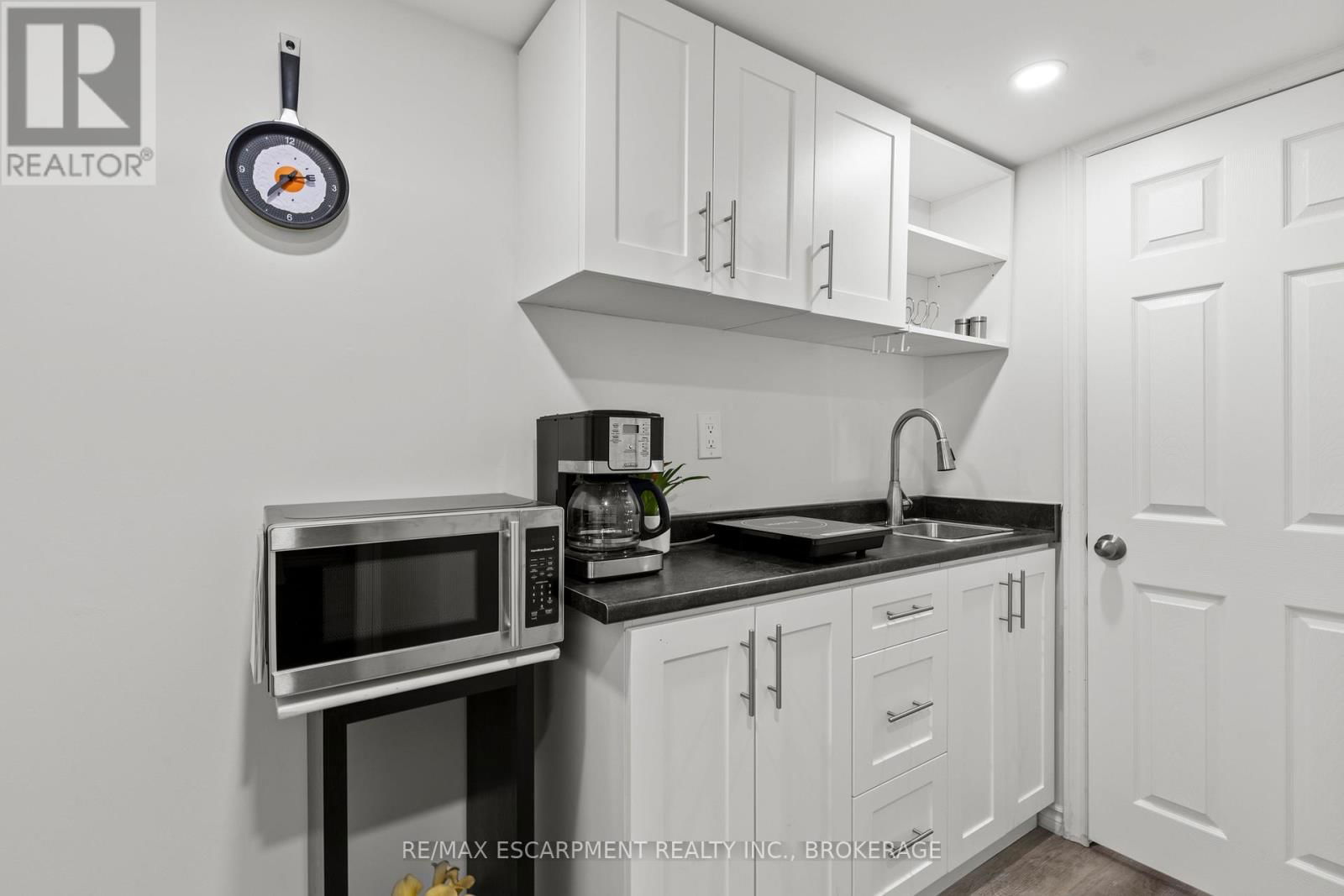 64 ATHENIA DRIVE Image 25