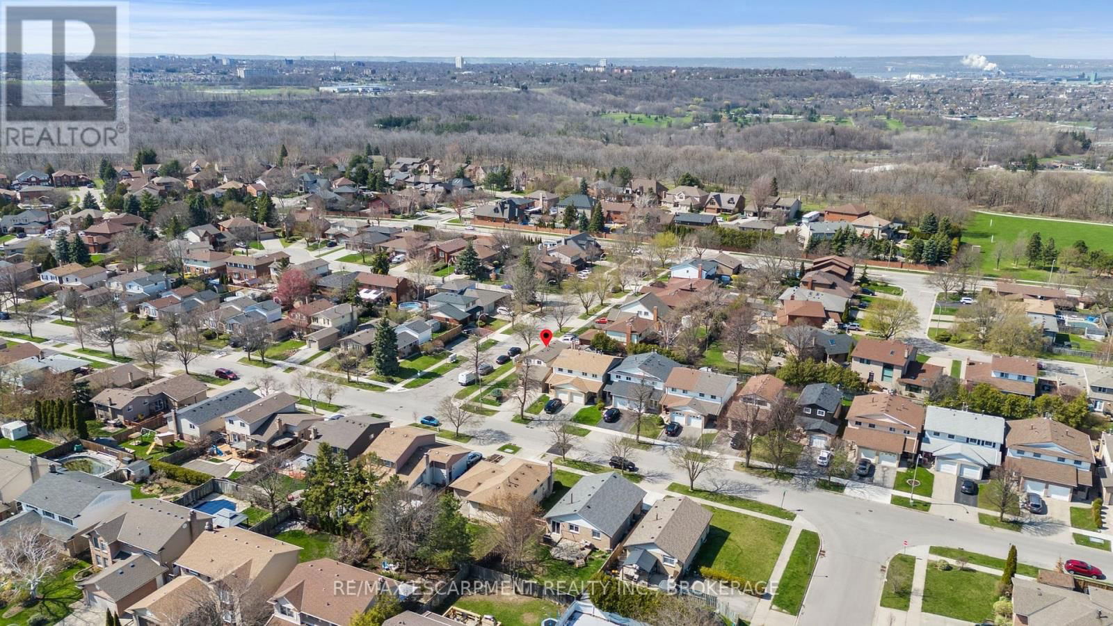 64 ATHENIA DRIVE Image 34