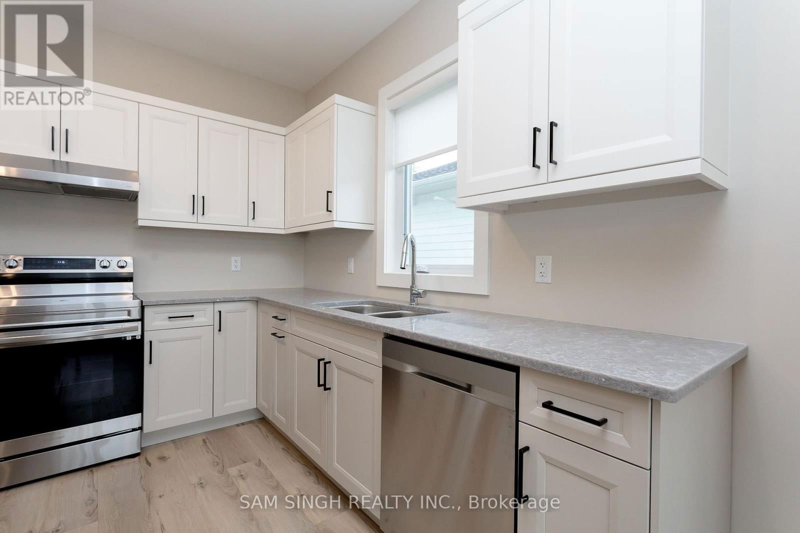 110 SANDCASTLE KEY DRIVE Image 13