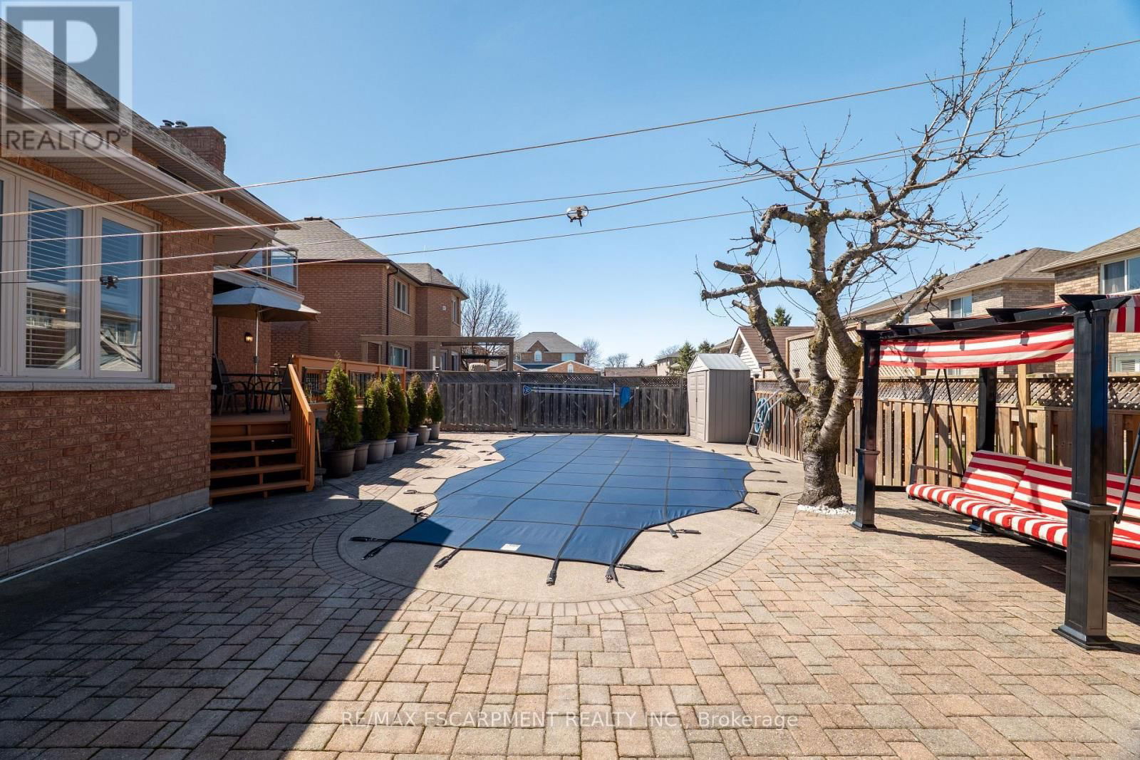 6 EMBASSY DRIVE Image 48