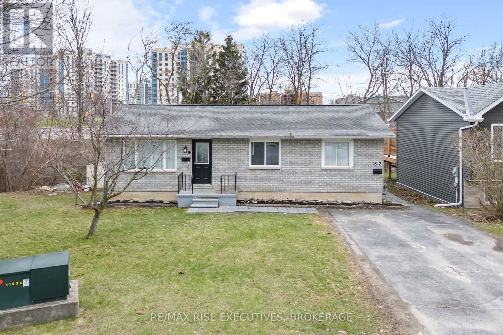 16 LIMERIDGE DRIVE Image 1