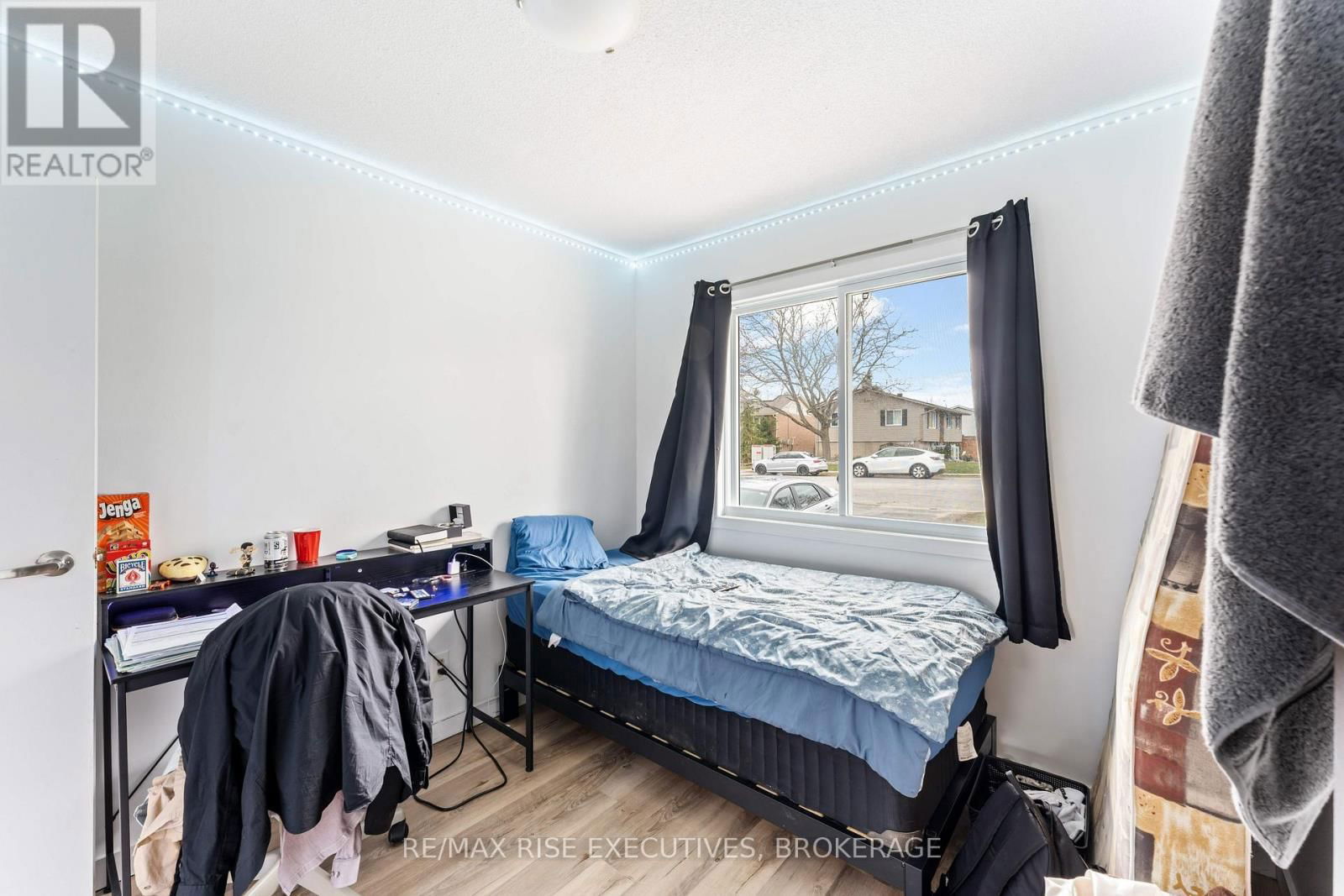 16 LIMERIDGE DRIVE Image 13