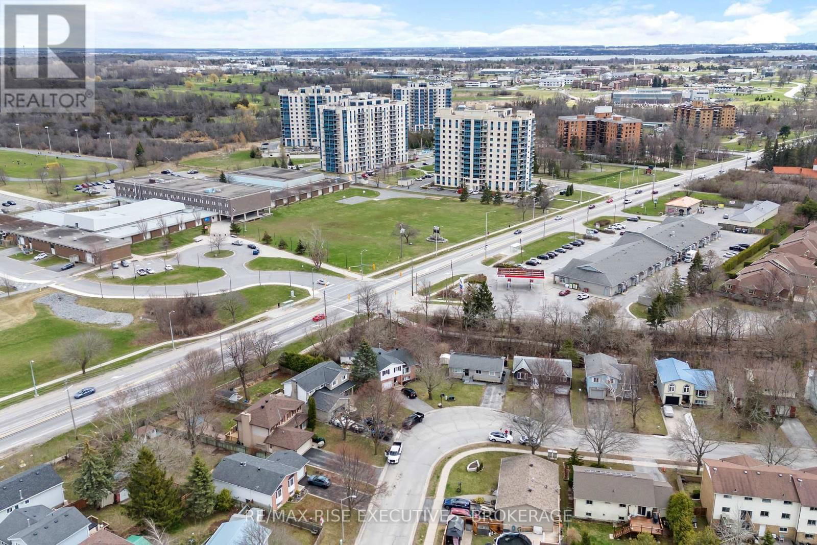 16 LIMERIDGE DRIVE Image 30