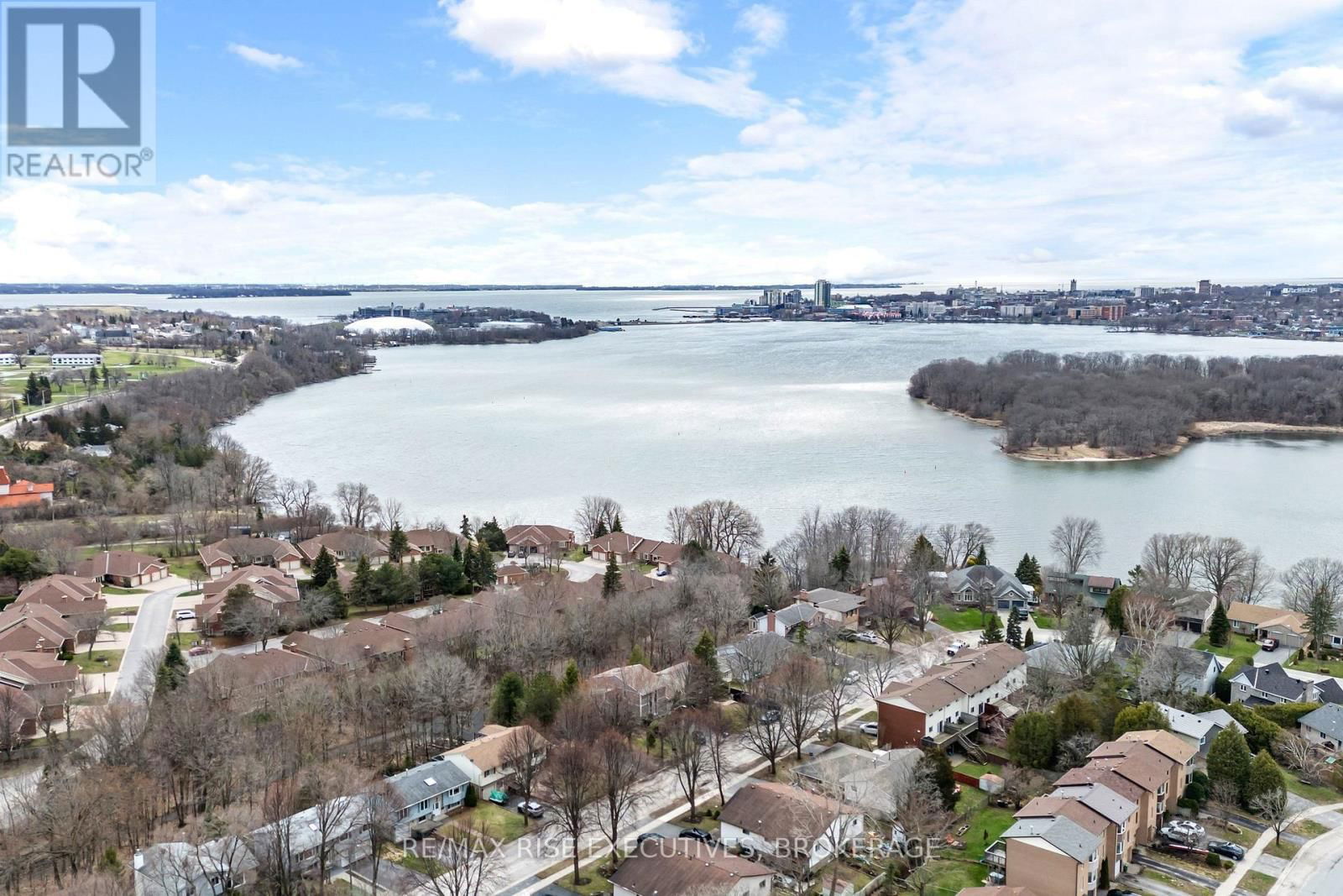 16 LIMERIDGE DRIVE Image 31