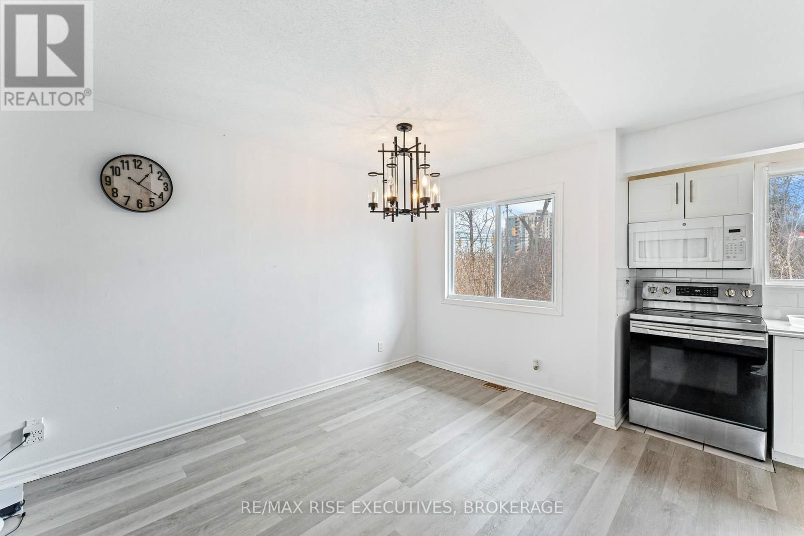 16 LIMERIDGE DRIVE Image 4