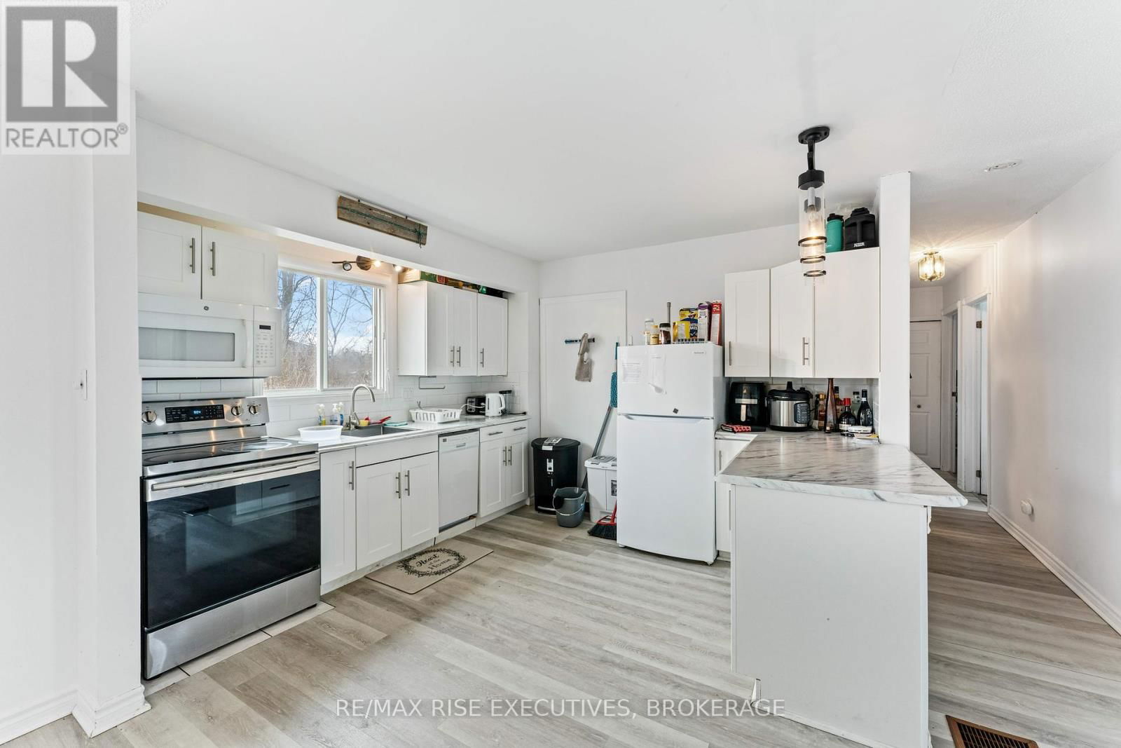 16 LIMERIDGE DRIVE Image 6