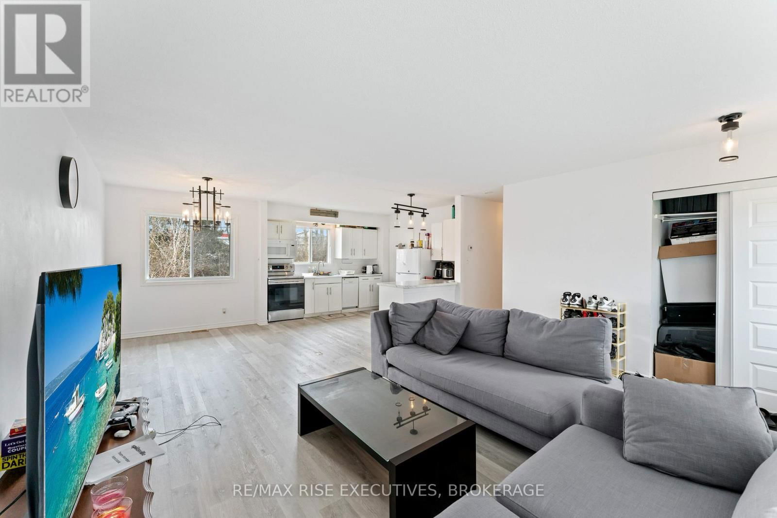 16 LIMERIDGE DRIVE Image 8