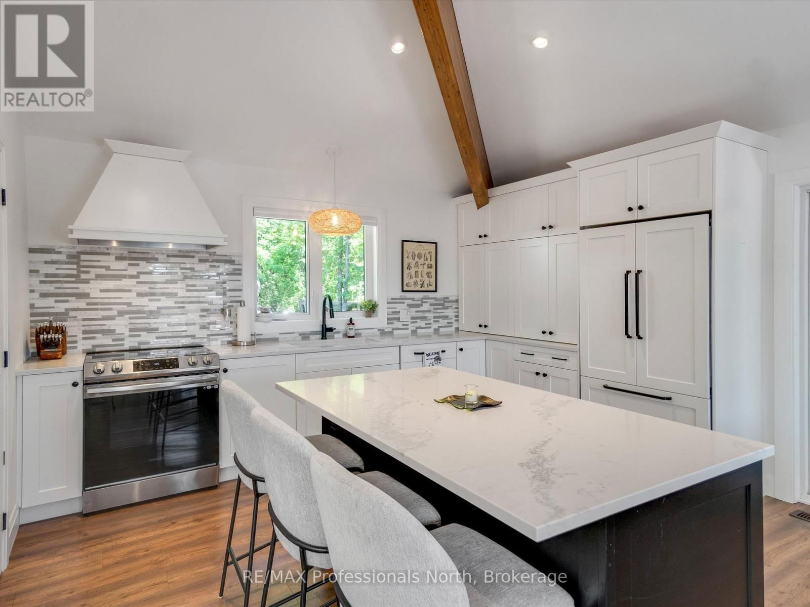 1073 WATSON ROAD Image 10