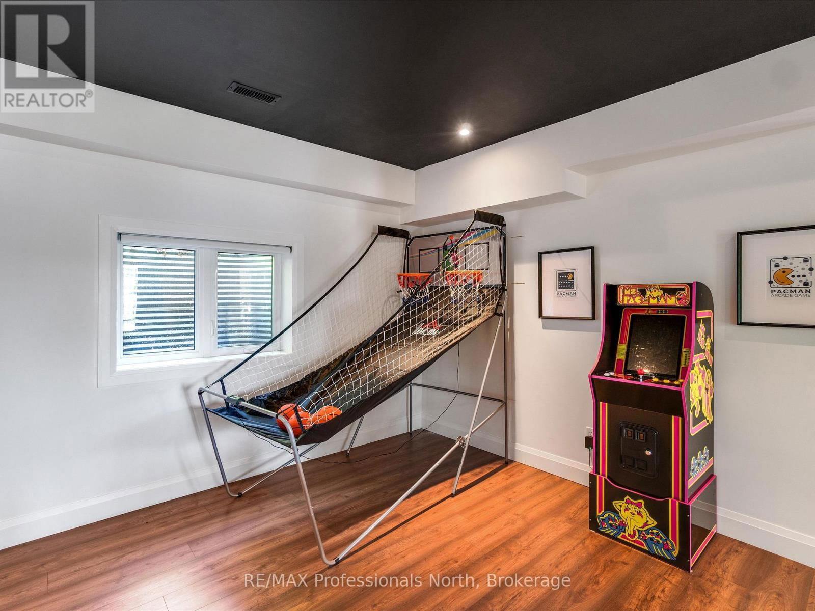 1073 WATSON ROAD Image 19
