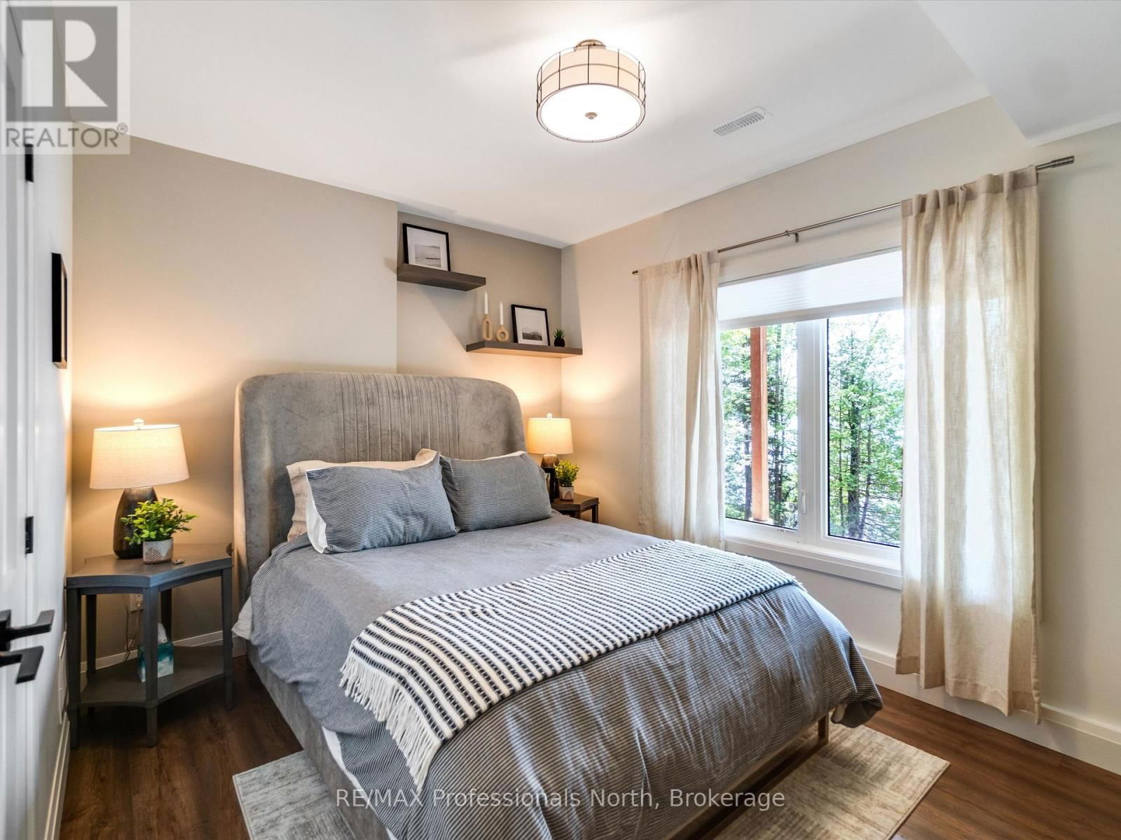 1073 WATSON ROAD Image 20