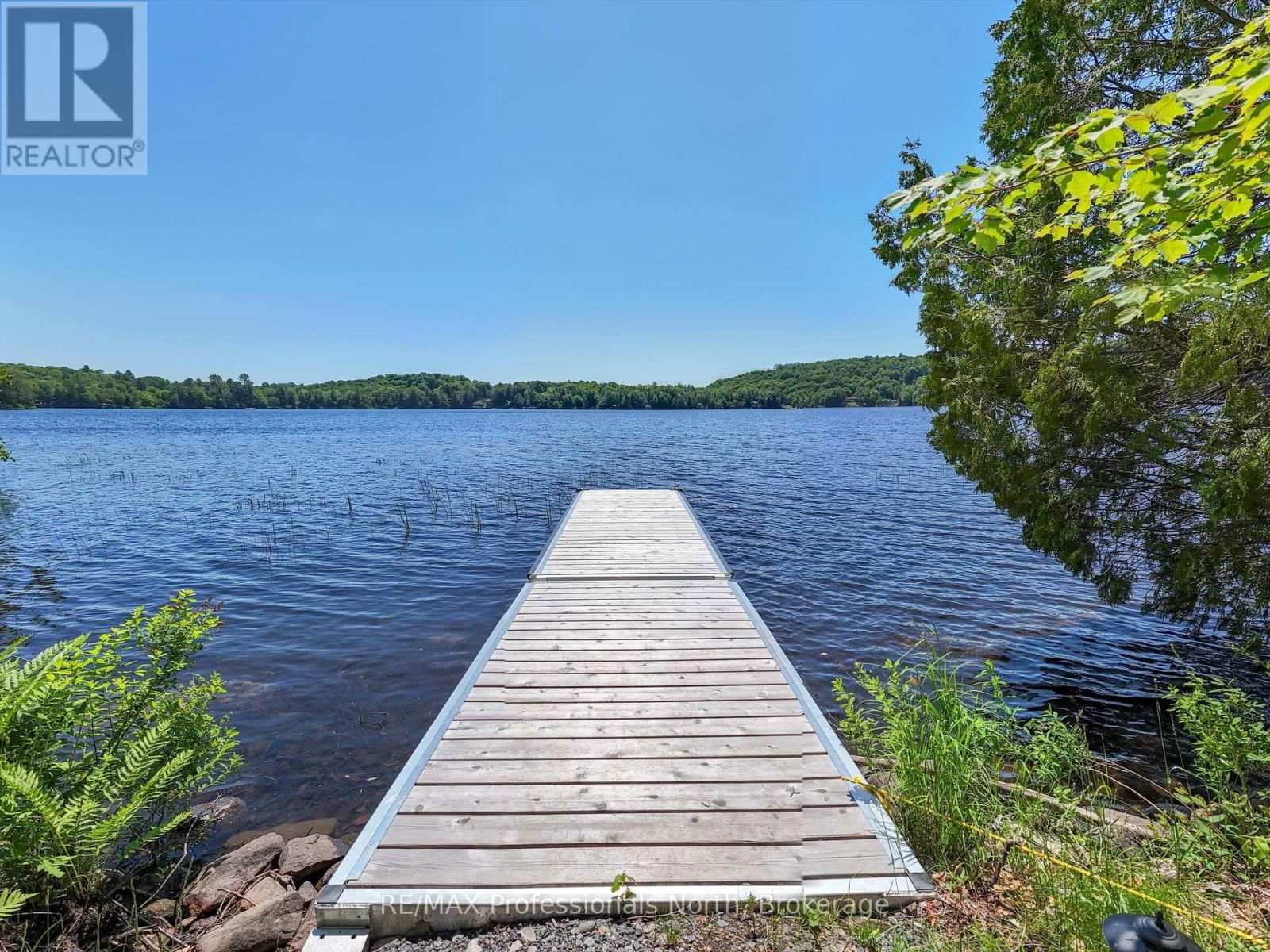 1073 WATSON ROAD Image 32