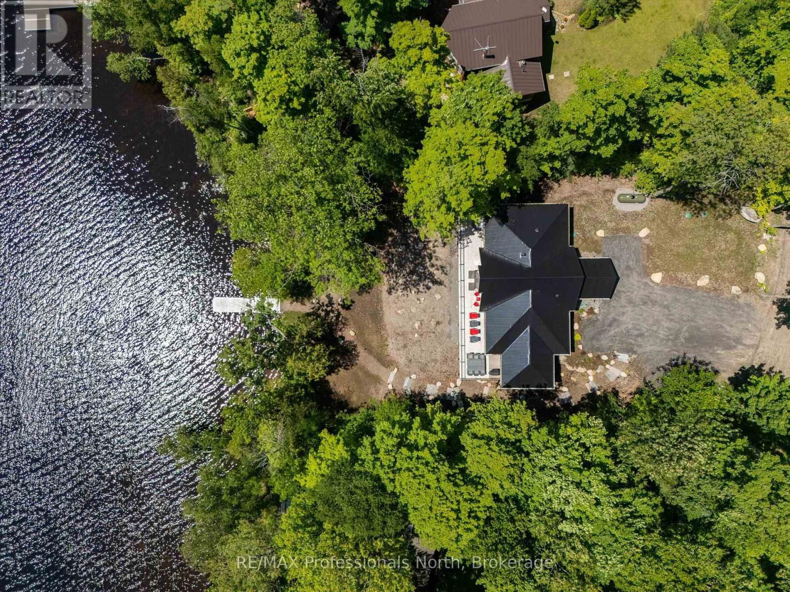 1073 WATSON ROAD Image 33