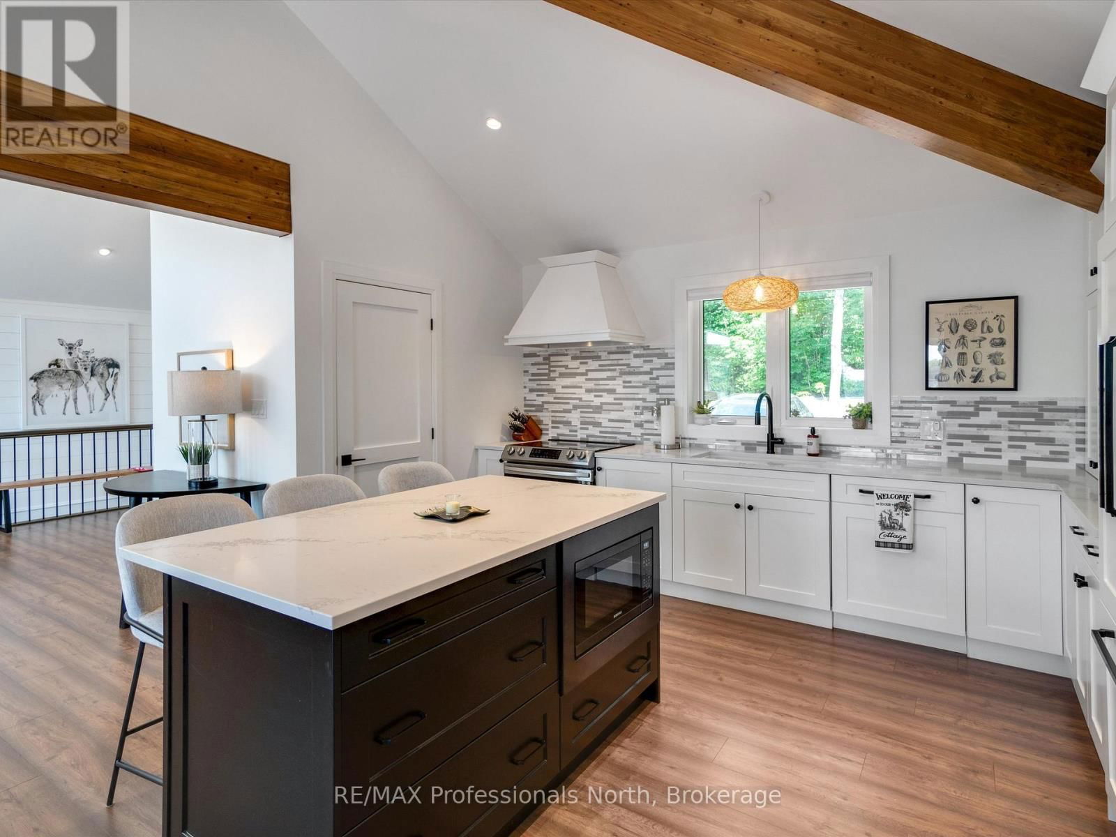 1073 WATSON ROAD Image 8