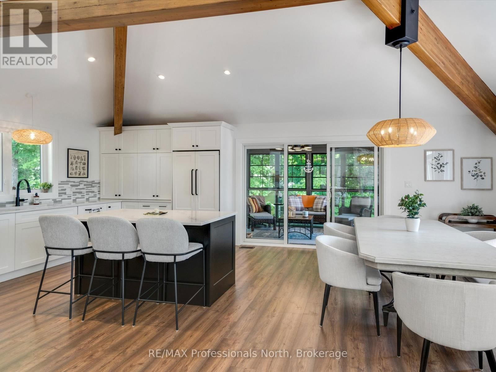 1073 WATSON ROAD Image 9