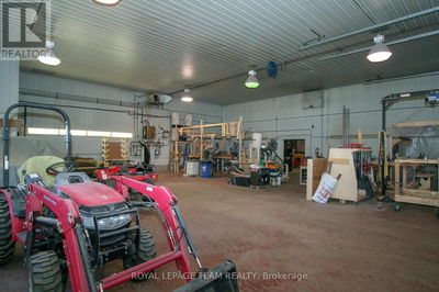 Commercial for Rent in Ontario