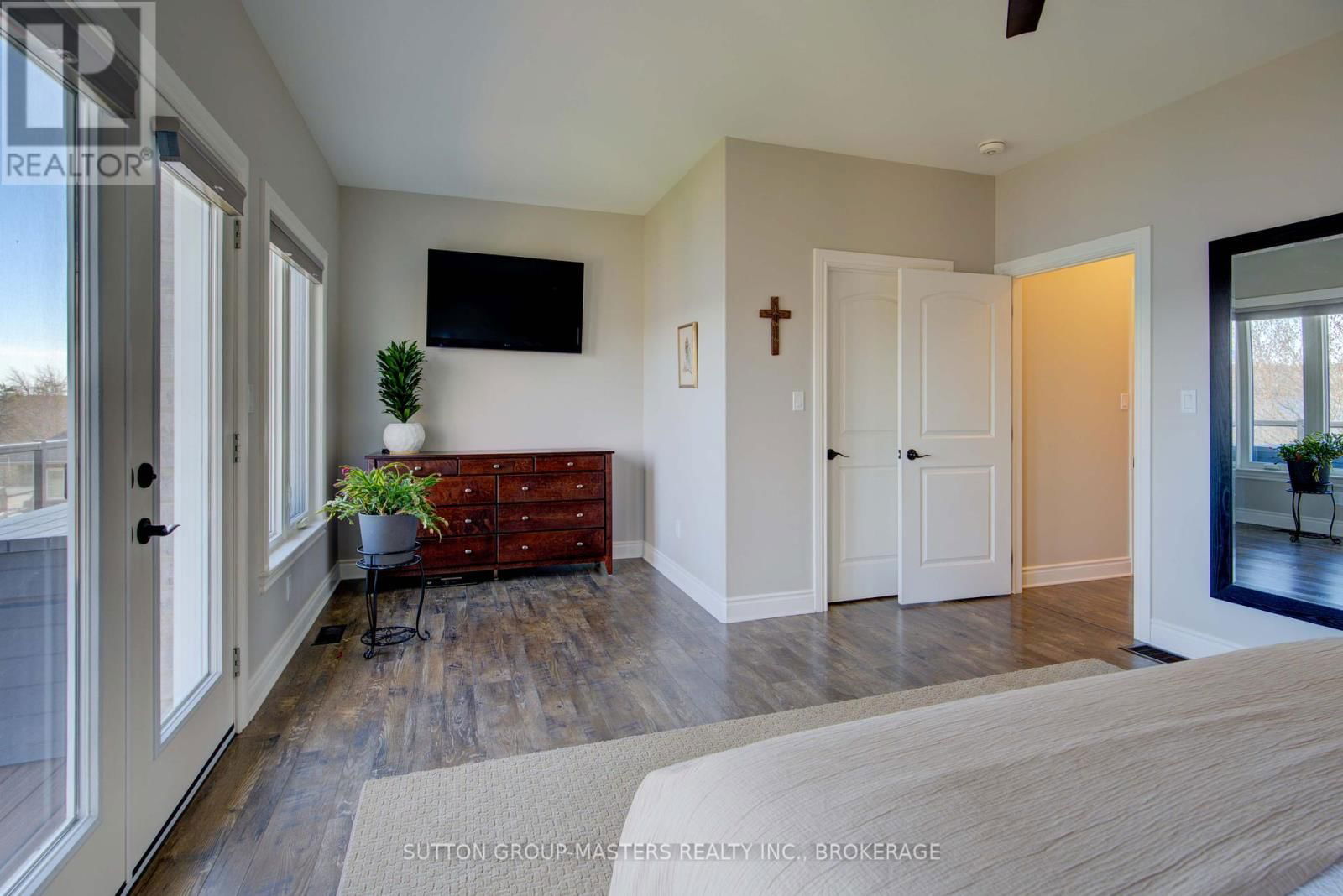452 BAYSHORE ROAD Image 25