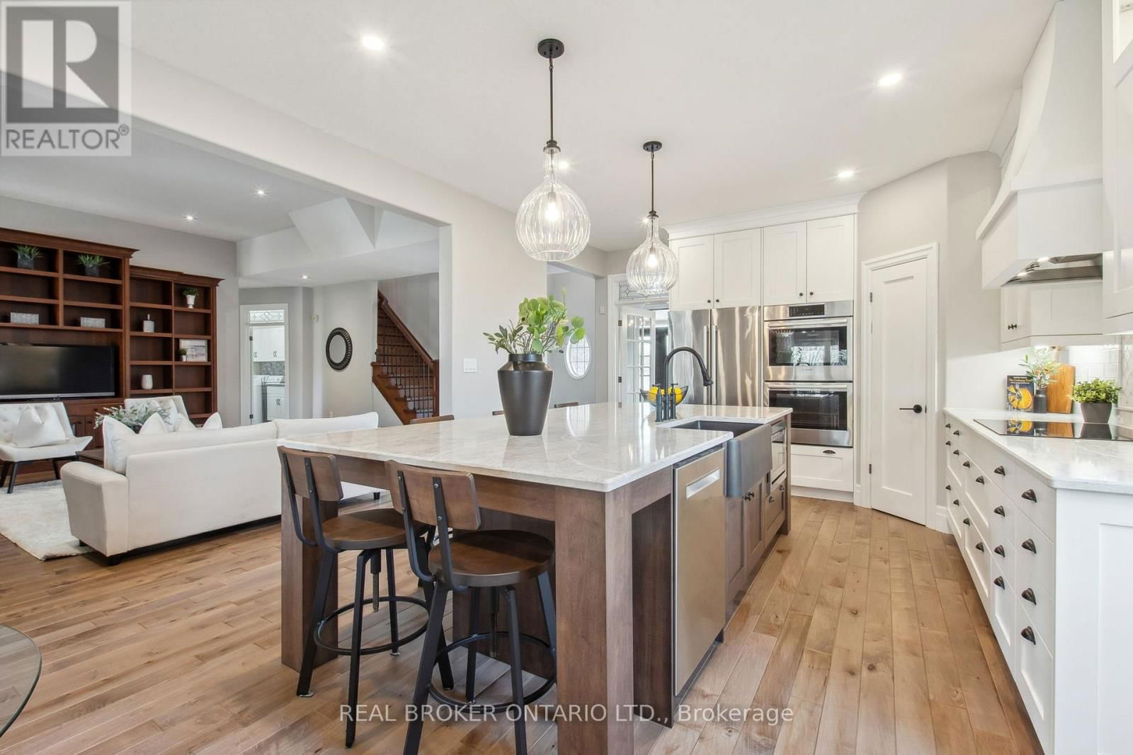 229 TERRACE WOOD CRESCENT Image 14