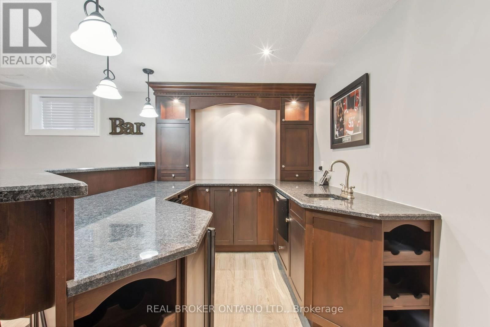 229 TERRACE WOOD CRESCENT Image 35