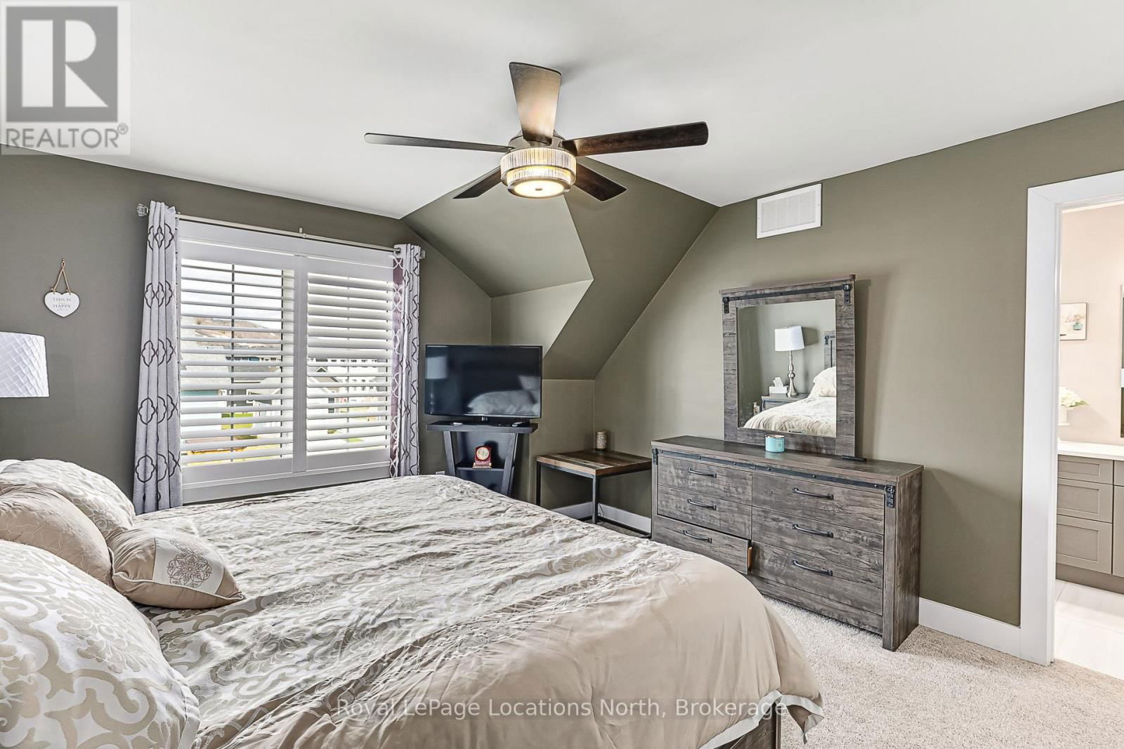 238 COURTLAND STREET Image 17