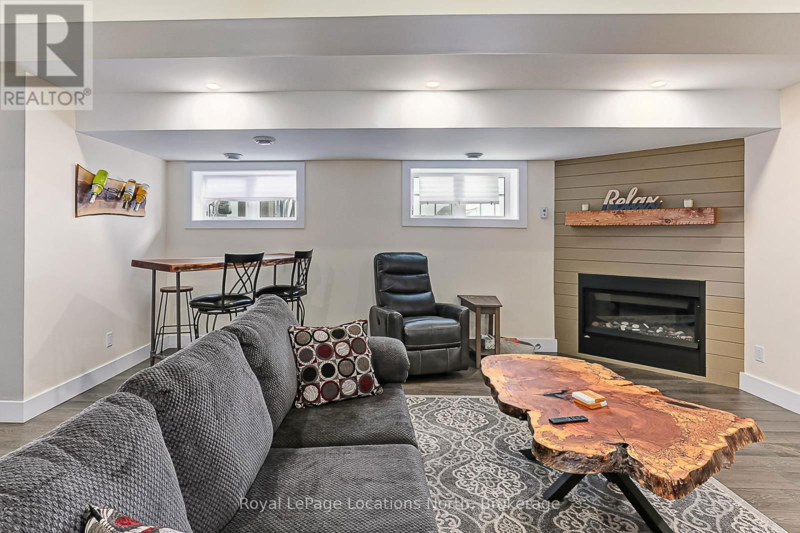 238 COURTLAND STREET Image 31