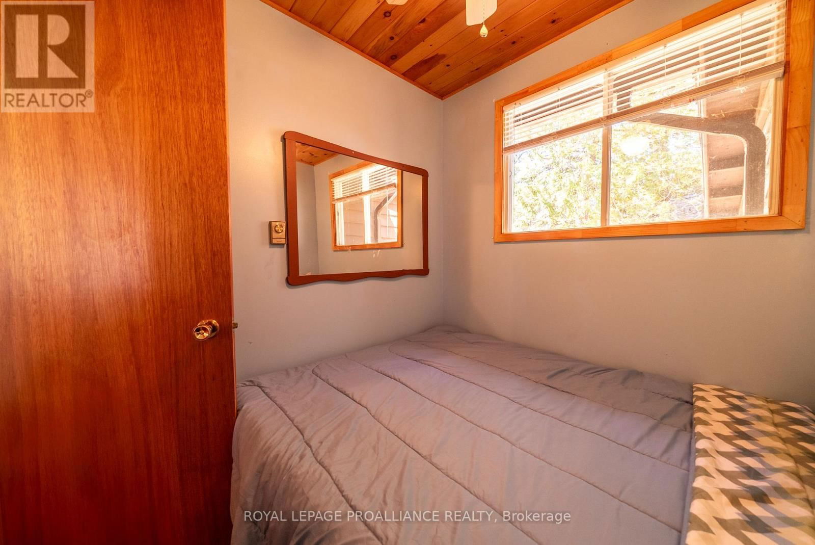 1045 WHEATLEY LANE Image 37