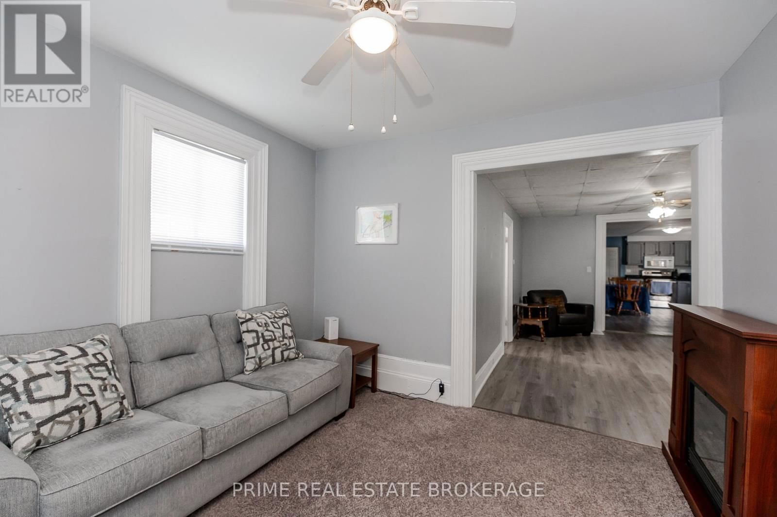 21 YARWOOD STREET Image 10