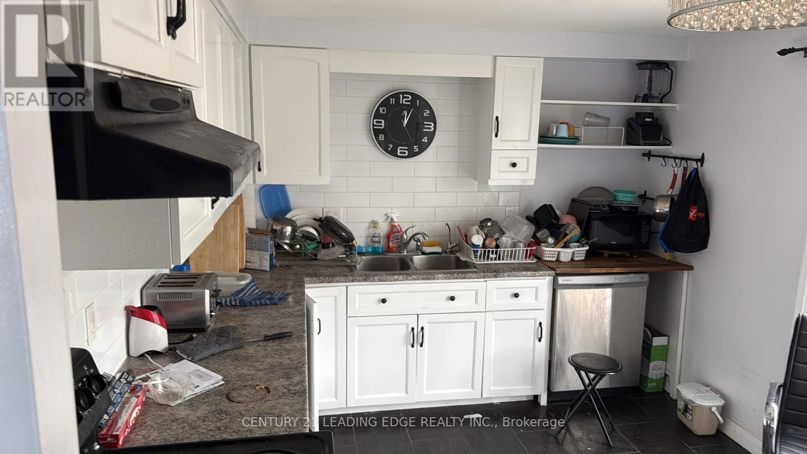 257 MORGAN AVENUE Image 3