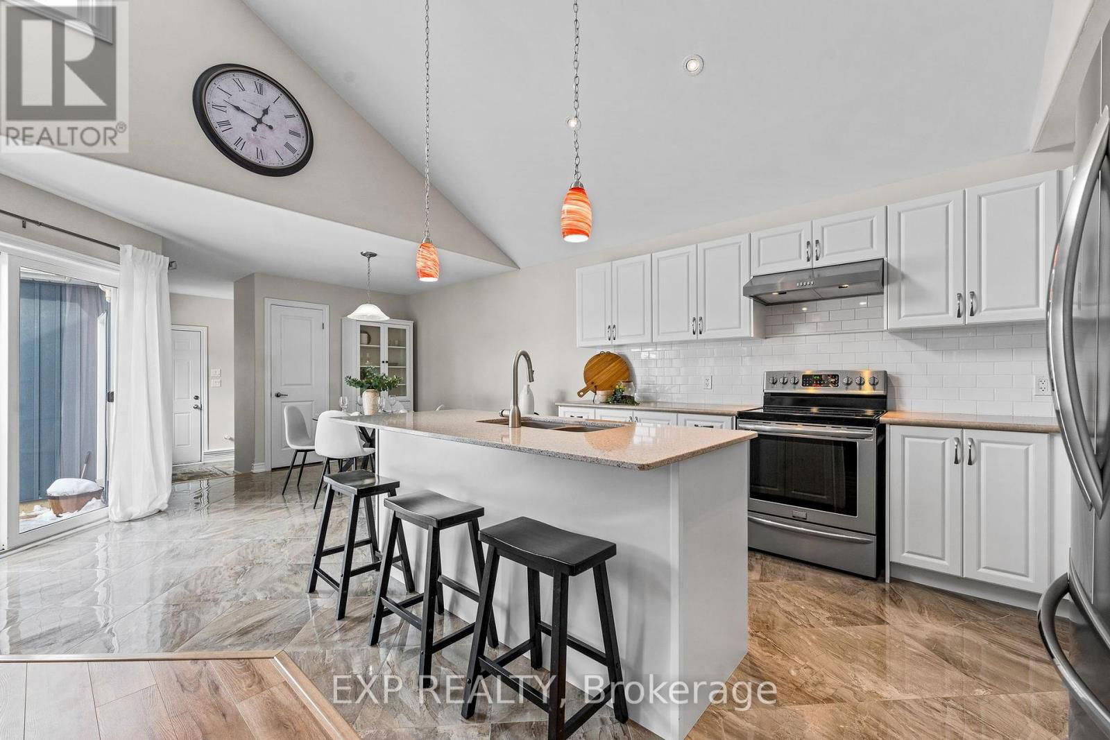 284 STRACHAN STREET Image 11