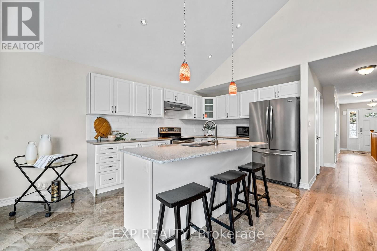 284 STRACHAN STREET Image 12