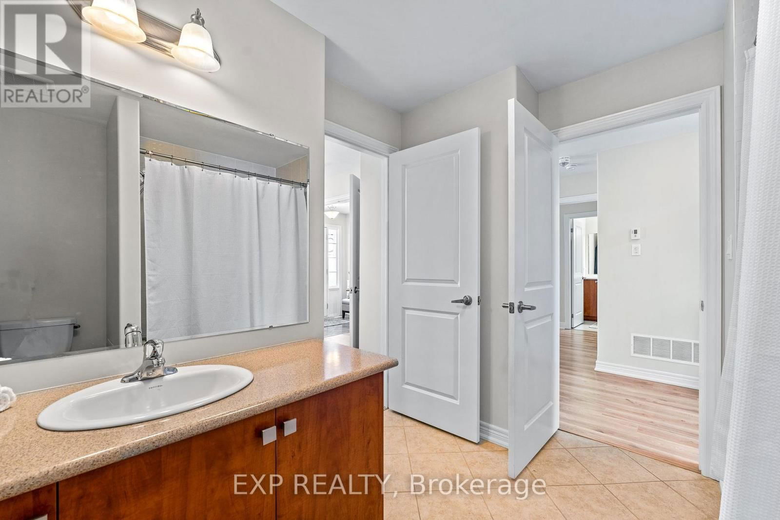 284 STRACHAN STREET Image 28