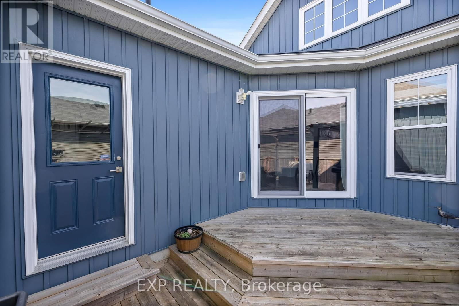 284 STRACHAN STREET Image 39