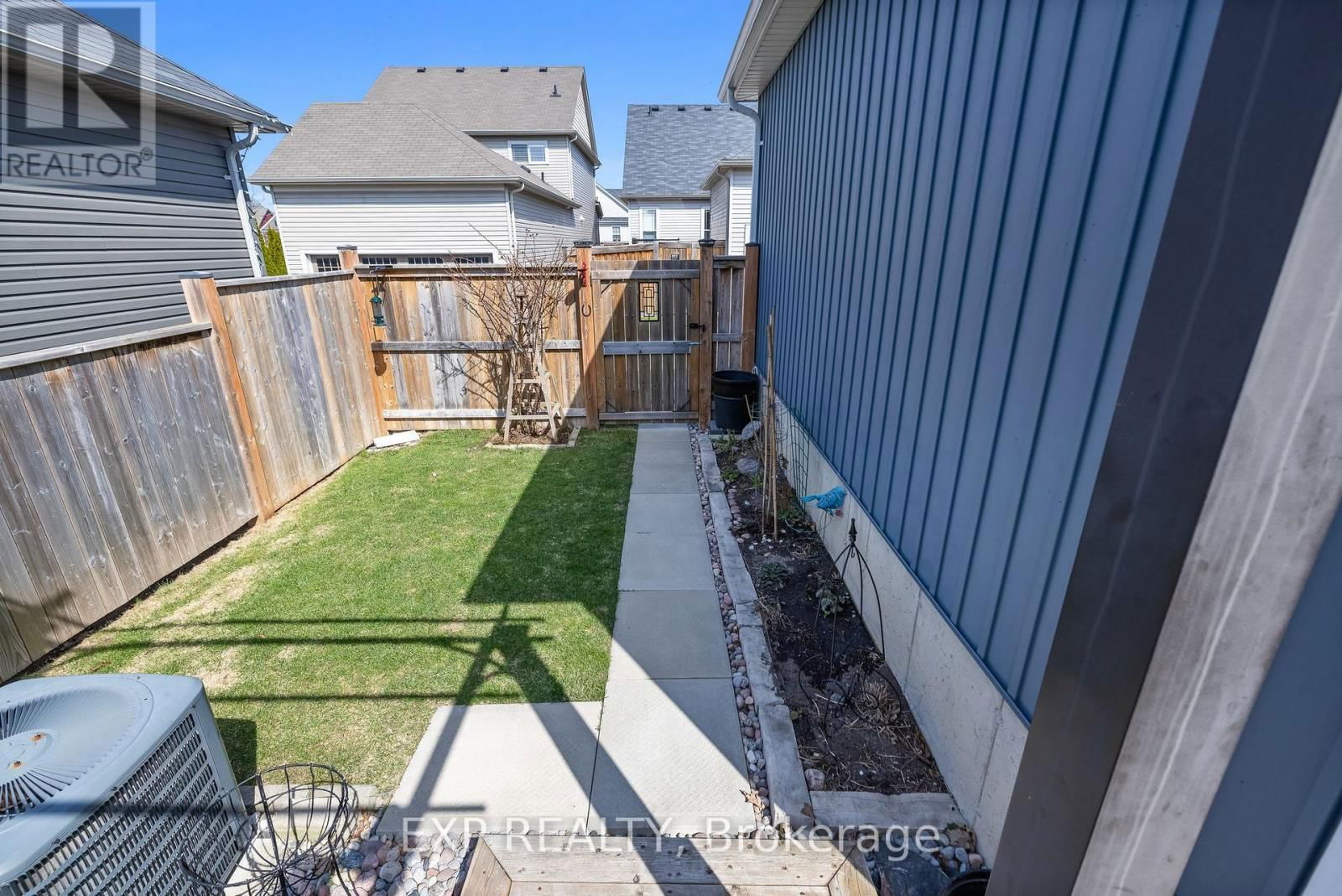 284 STRACHAN STREET Image 42