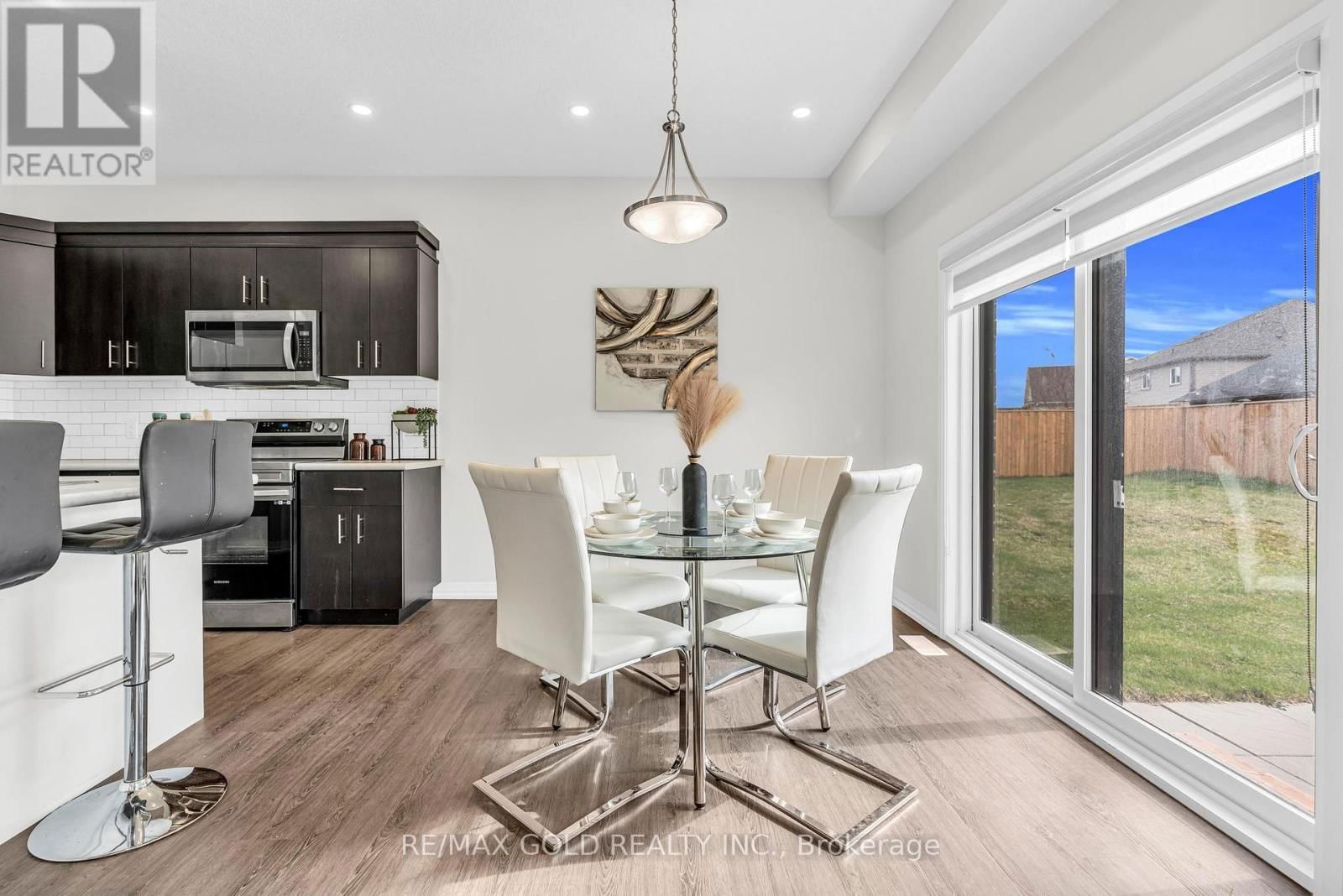 142 BUR OAK DRIVE Image 19