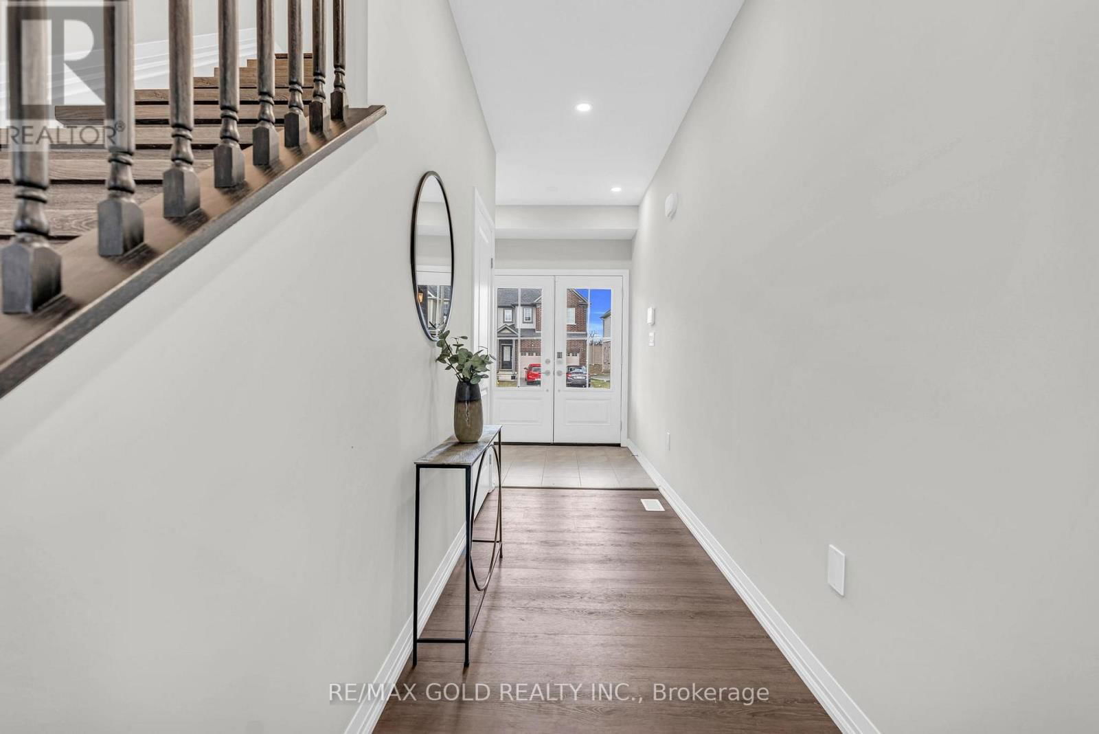 142 BUR OAK DRIVE Image 8