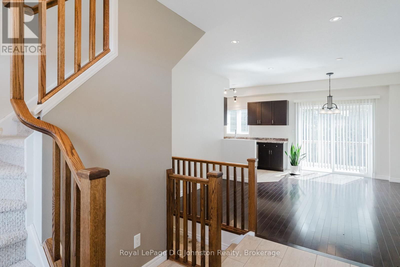 18 - 935 GODERICH STREET NORTH Image 3