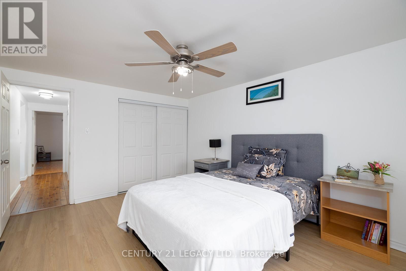 971 EAGLE CRESCENT Image 16