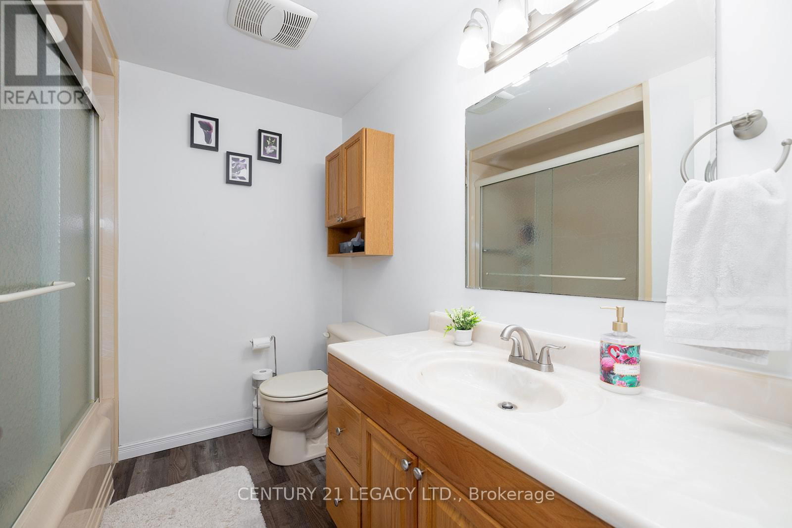 971 EAGLE CRESCENT Image 17