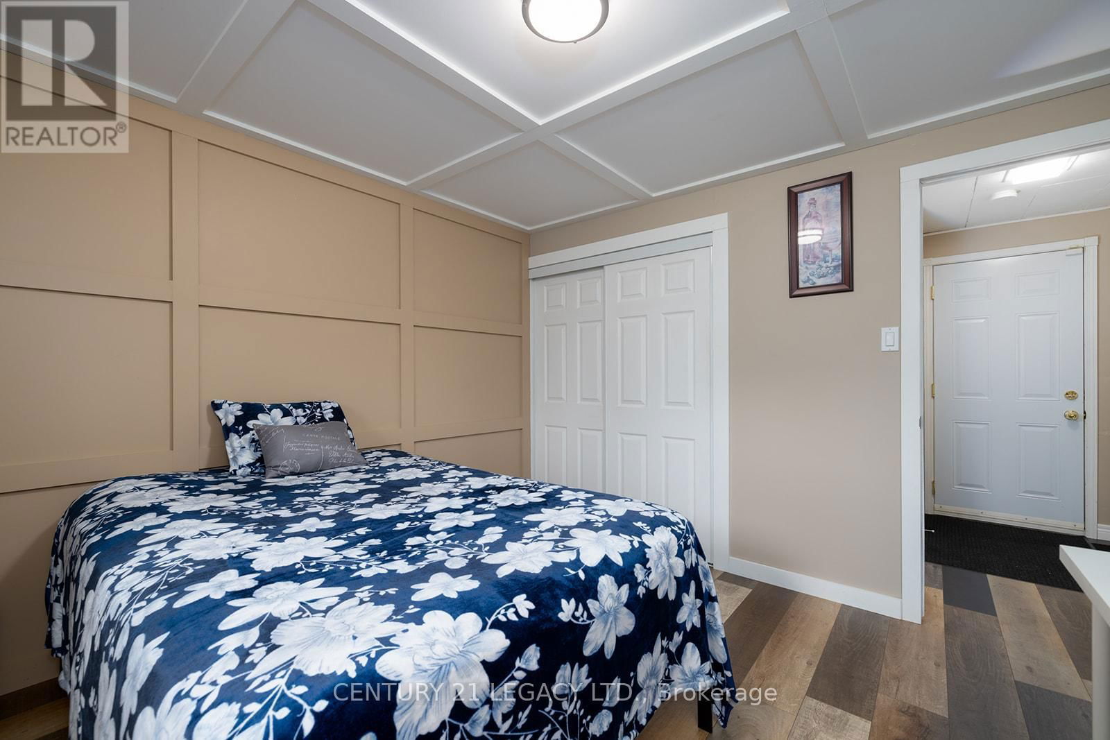 971 EAGLE CRESCENT Image 21