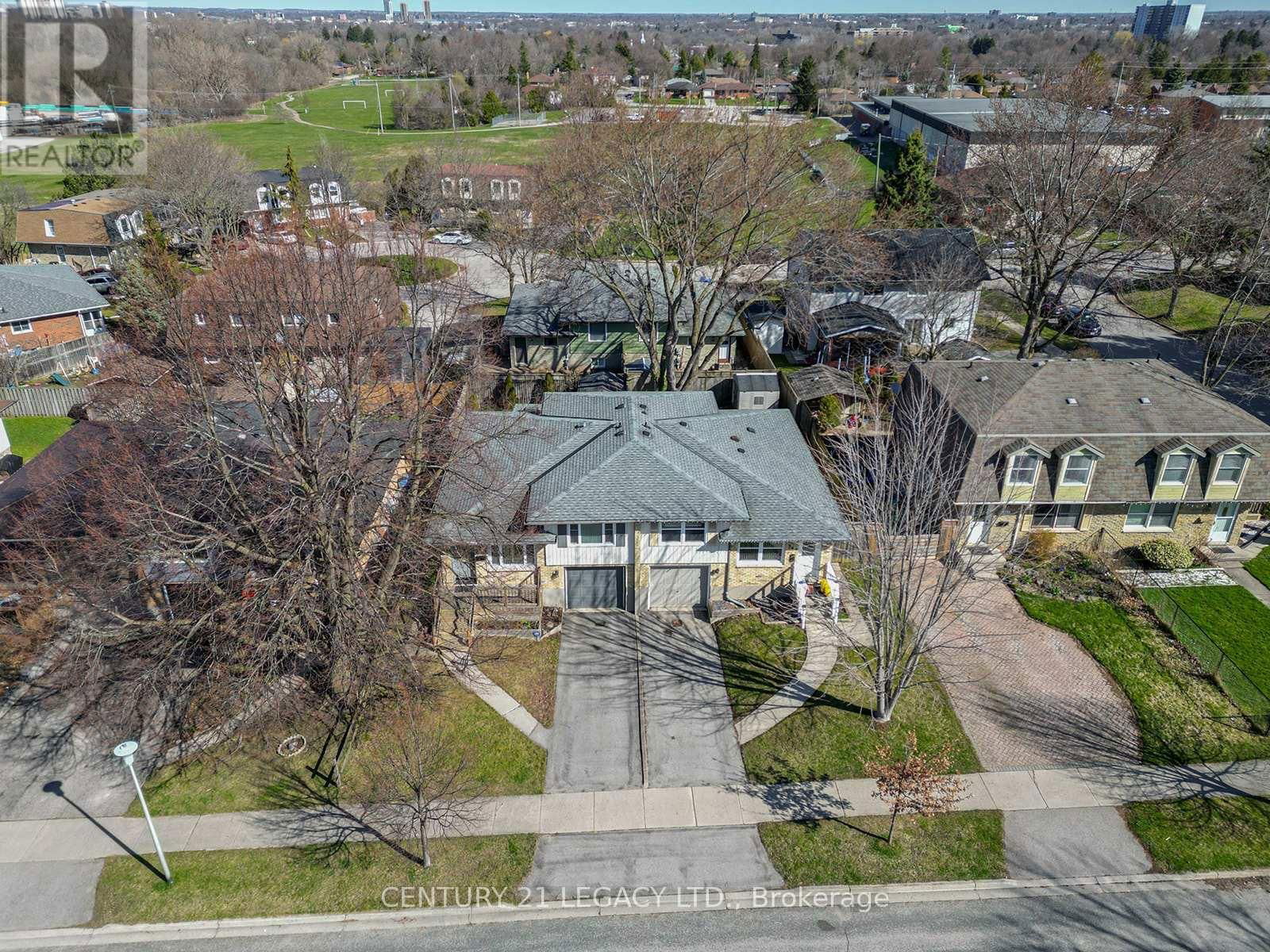 971 EAGLE CRESCENT Image 35