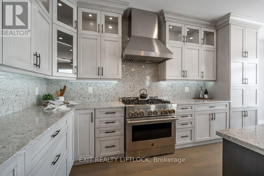 802 STEINBERG COURT Image 14