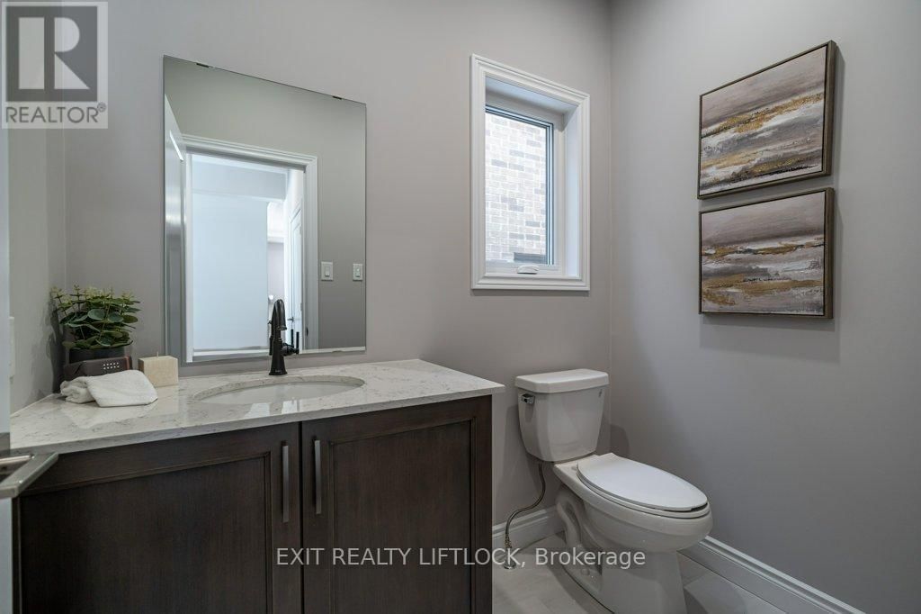 802 STEINBERG COURT Image 16