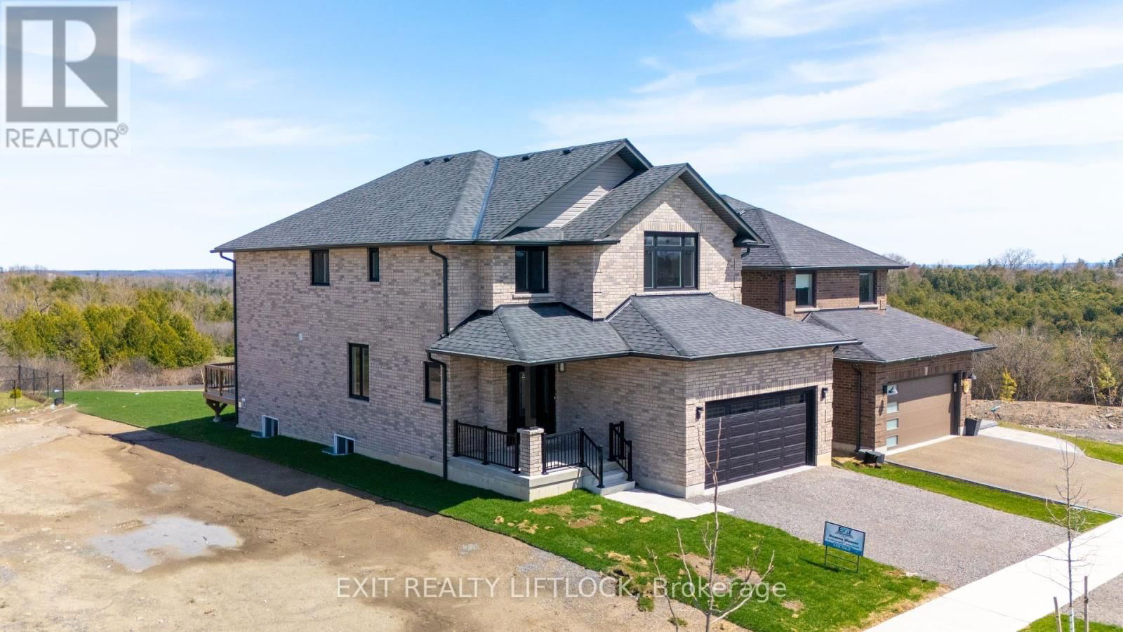 802 STEINBERG COURT Image 48